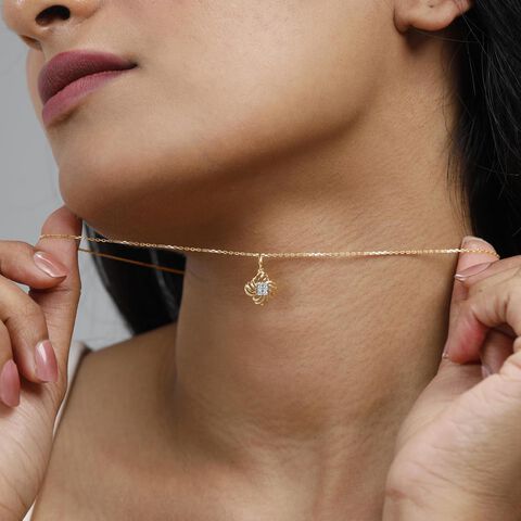 Twirling Grace Diamond Pendant