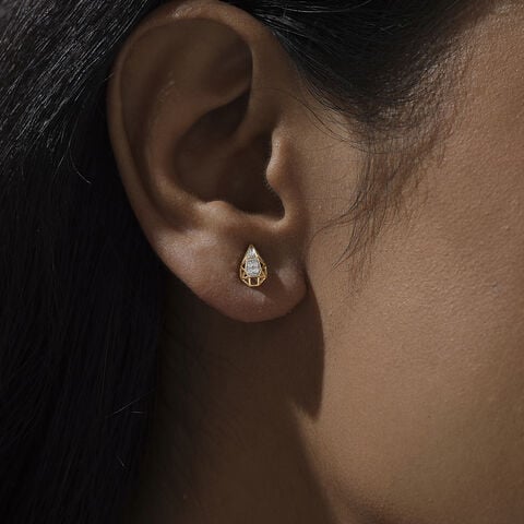 Faceted Balance Diamond Stud Earrings