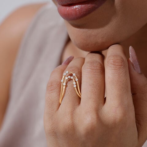 Serene Drift Diamond Ring