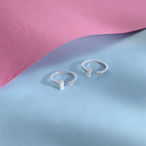 Dainty Twirl Silver Toe Ring