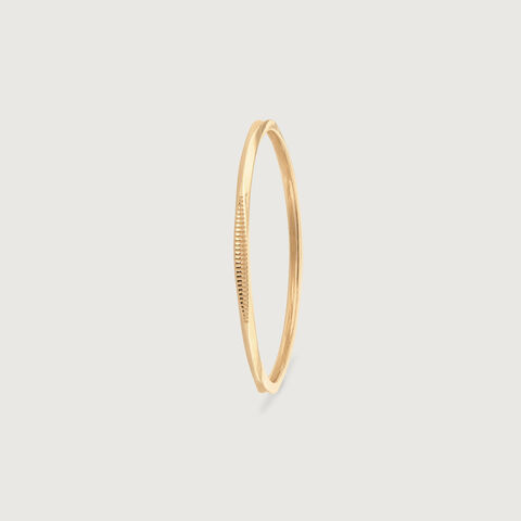 Refined Linear Gold Bangle