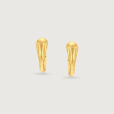 Sleek Radiant Gold Hoop Earrings