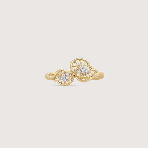 Fluid Harmony Diamond Ring