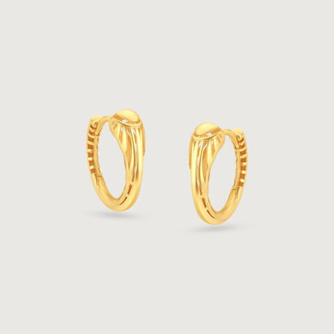 Sleek Radiant Gold Hoop Earrings