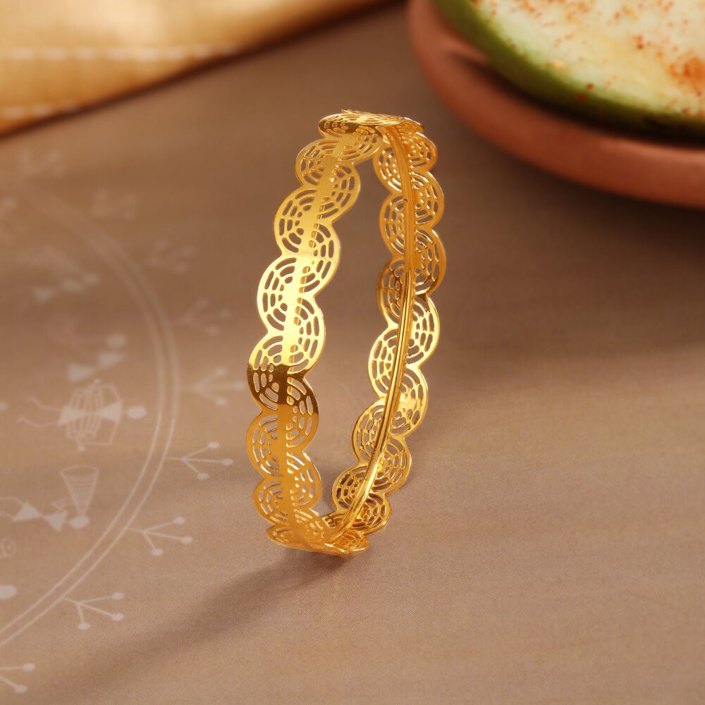 Buy Saura Symphony 22KT Gold Bangle Online Mia by Tanishq