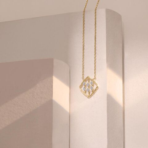 Linear Glow Diamond Necklace