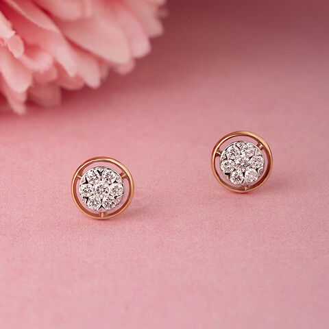 Cluster Beauty Gold & Diamond Stud Earrings