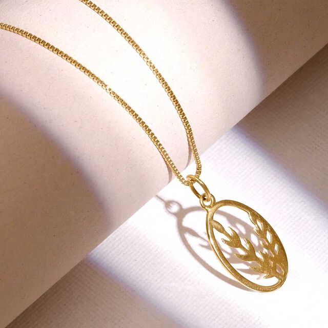 Leafy Babe Gold Pendant