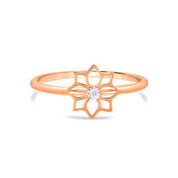 14 KT Yellow Gold Blooming Elegance Finger Ring