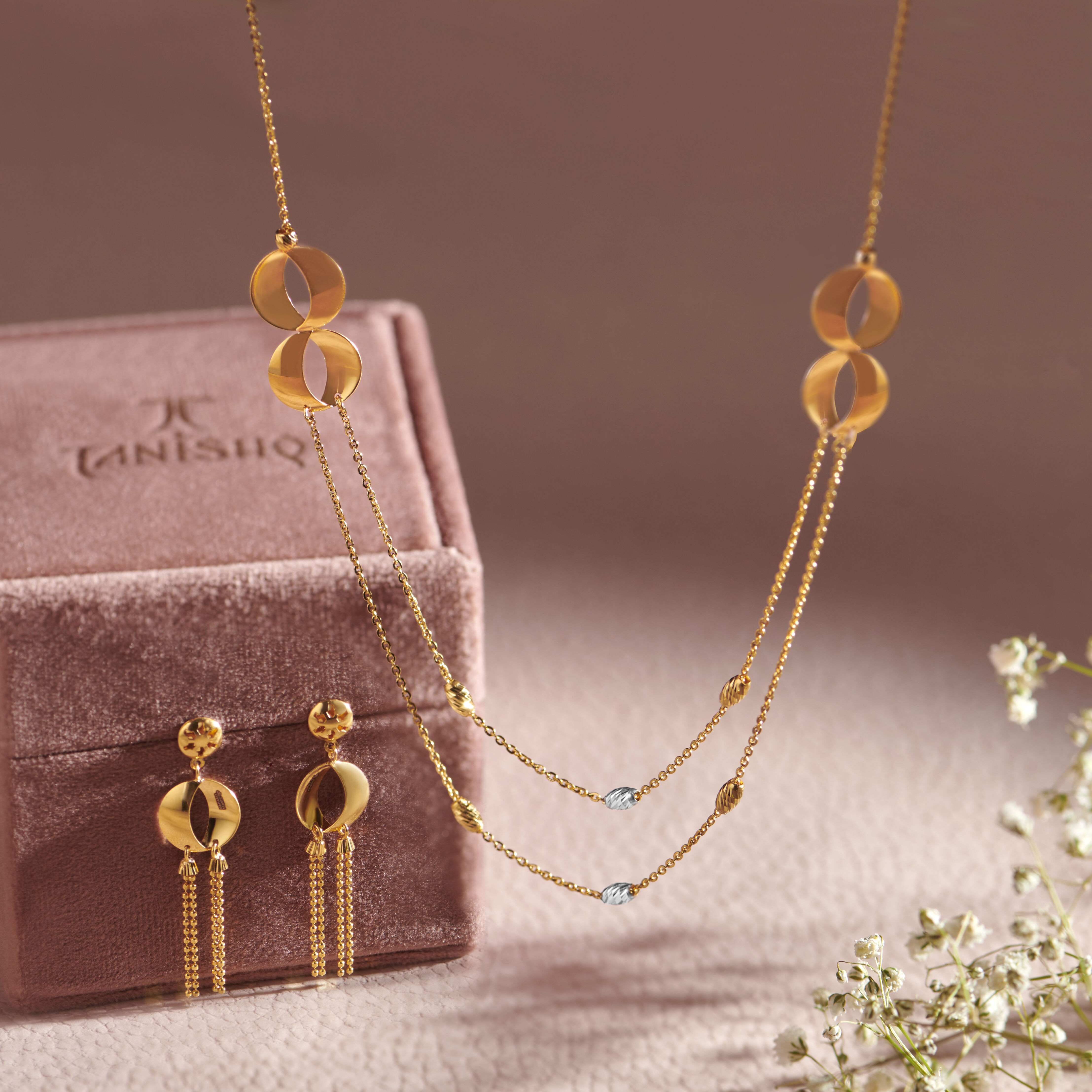 Buy Lovely Chic Necklace Set Online Mia by Tanishq