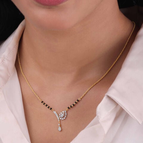 Fluid Asymmetric Diamond Mangalsutra