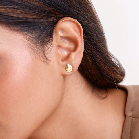 Petal Curve Gold Stud Earrings