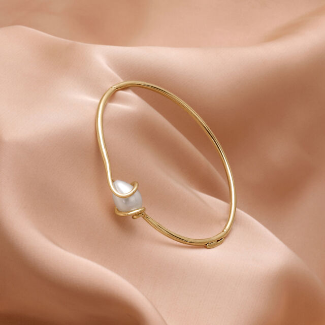 Modern Knot Pearl Bangle,,hi-res image number null