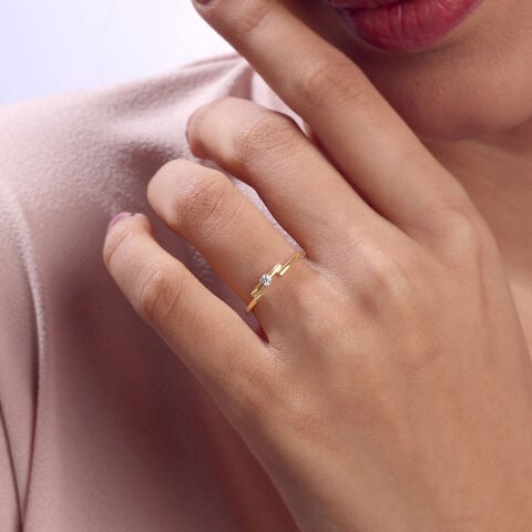 Linear Spark Diamond Ring