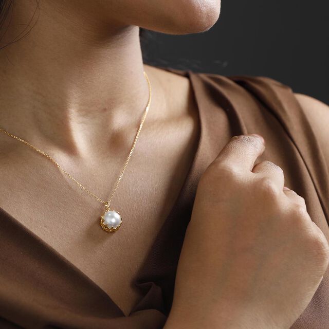 Arch Glow Pearl Pendant,,hi-res image number null
