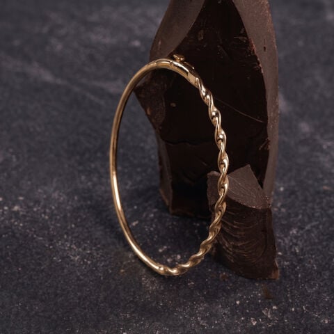 Graceful Twisted Gold Bangle