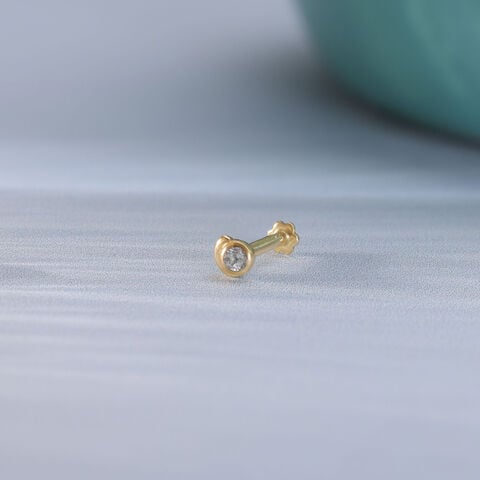 Chic Swirl Topaz Nose Pin