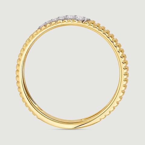 Textured Striking Diamond Ring