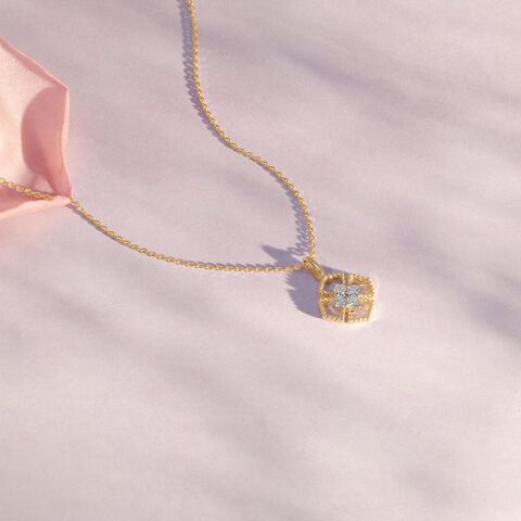 Bloom Crest Diamond Necklace
