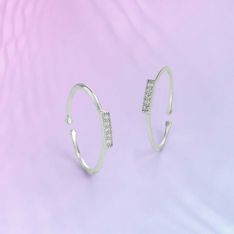 Elegant Curve Silver Toe Rings