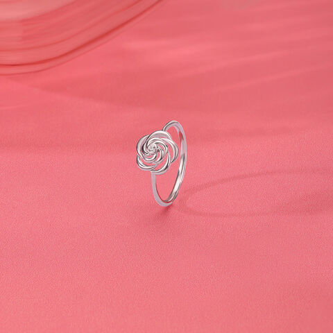 Minimal Accent Silver Ring