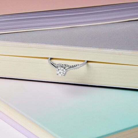 Sleek Bling Silver Ring