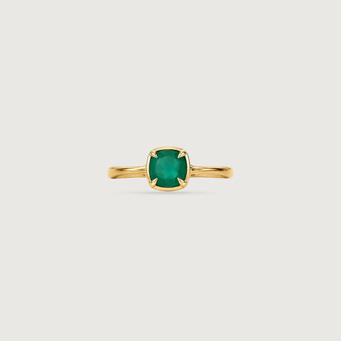 Lustrous Verdant Onyx Ring