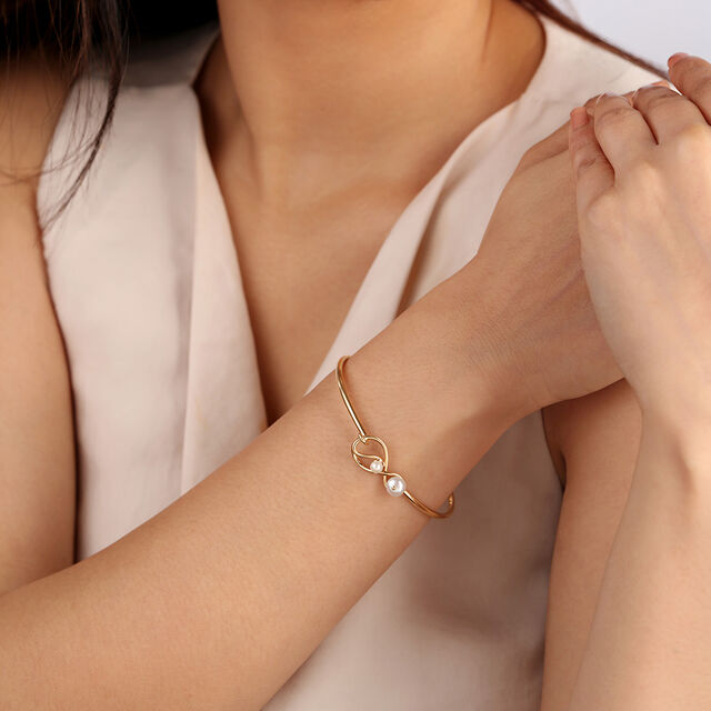 Buy Pearl Orbit Opulence 14KT Bangle Online Mia by Tanishq