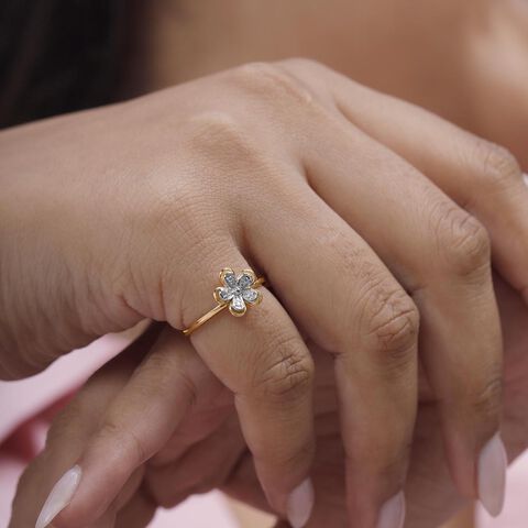 Petal Glow Diamond Ring