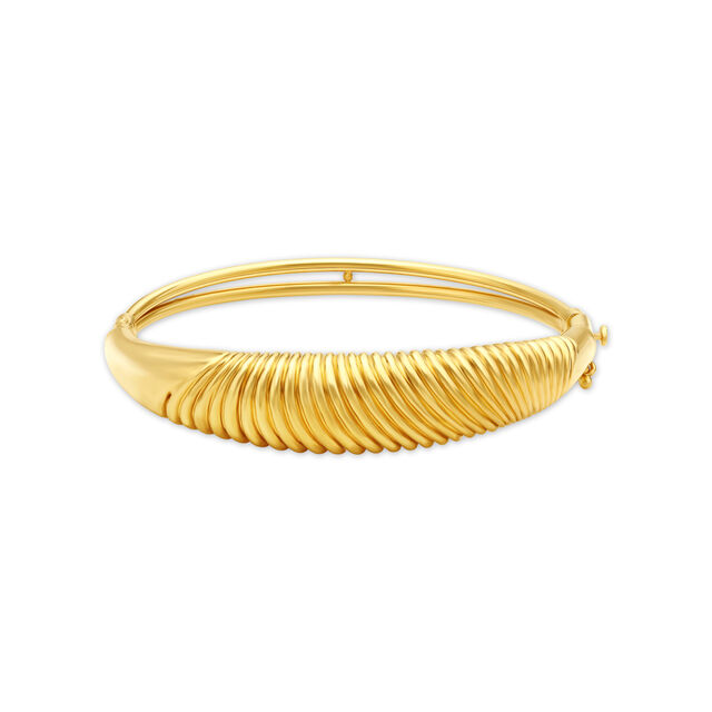 Sophisticated Yellow Gold Ribbed Bangle,,hi-res image number null
