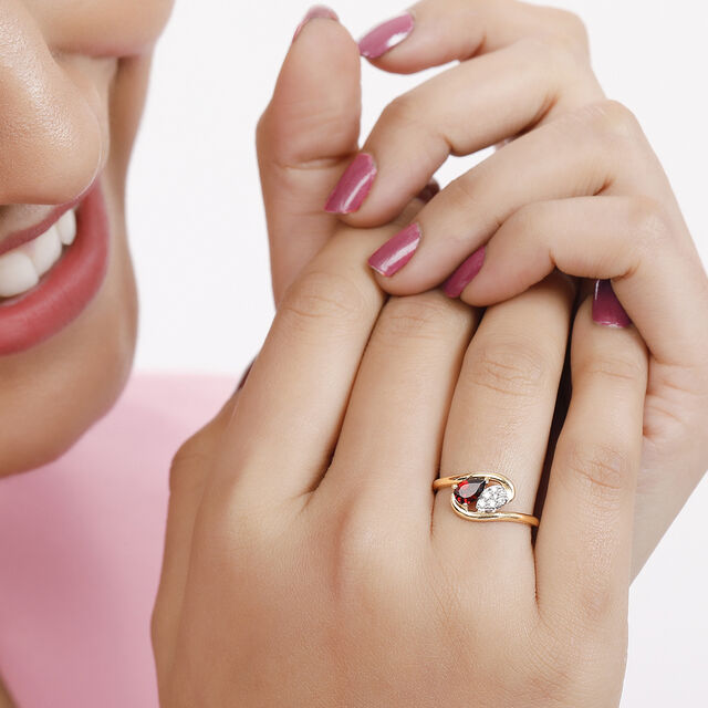 14 KT Yellow Gold Toi et Moi Diamond and Red Garnet Ring,,hi-res view 4