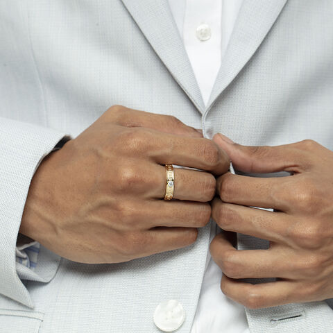 Gridlocked Style Gold & Diamond Finger Ring for Men