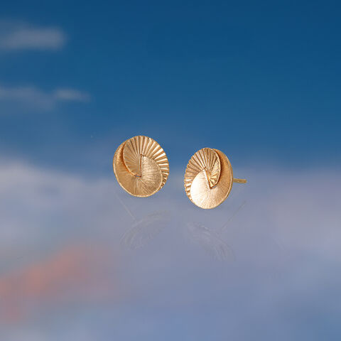 Harmonious Radiant Gold Stud Earrings