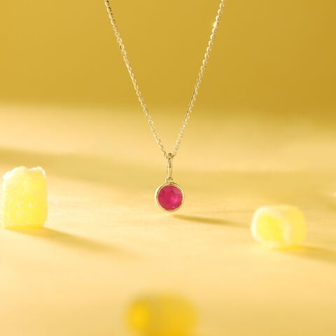 Structured Sleek Ruby Gold Pendant