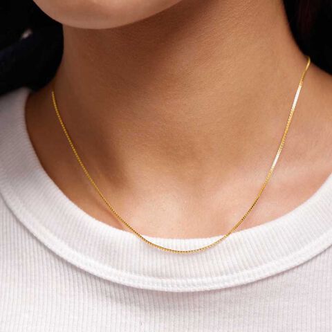 Minimal Sleek Gold Chain