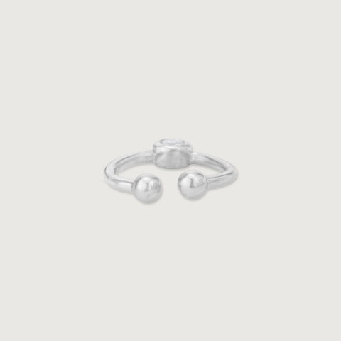 Sleek Beam Silver Septum Ring