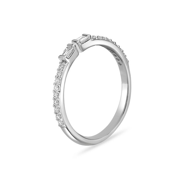 18kt Sophisticated White Gold Diamond Ring,,hi-res image number null