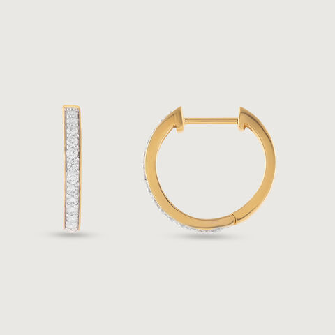 Oval Chic Gold & Diamond Hoop Earrings