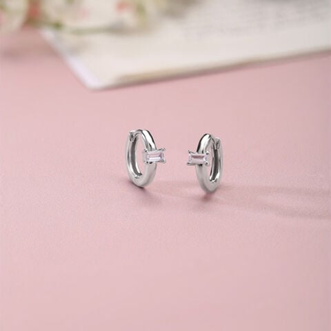 Sleek Glimmer Silver Earrings