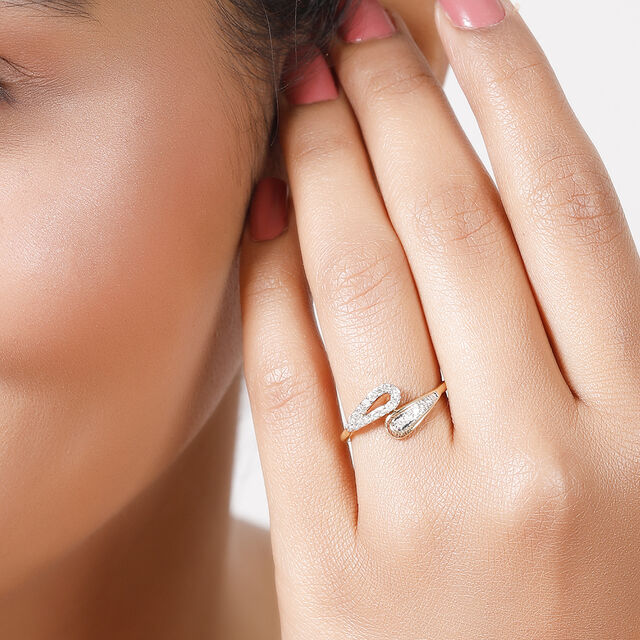 14KT Yellow Gold Shimmering Rivulet Diamond Finger Ring,,hi-res image number null