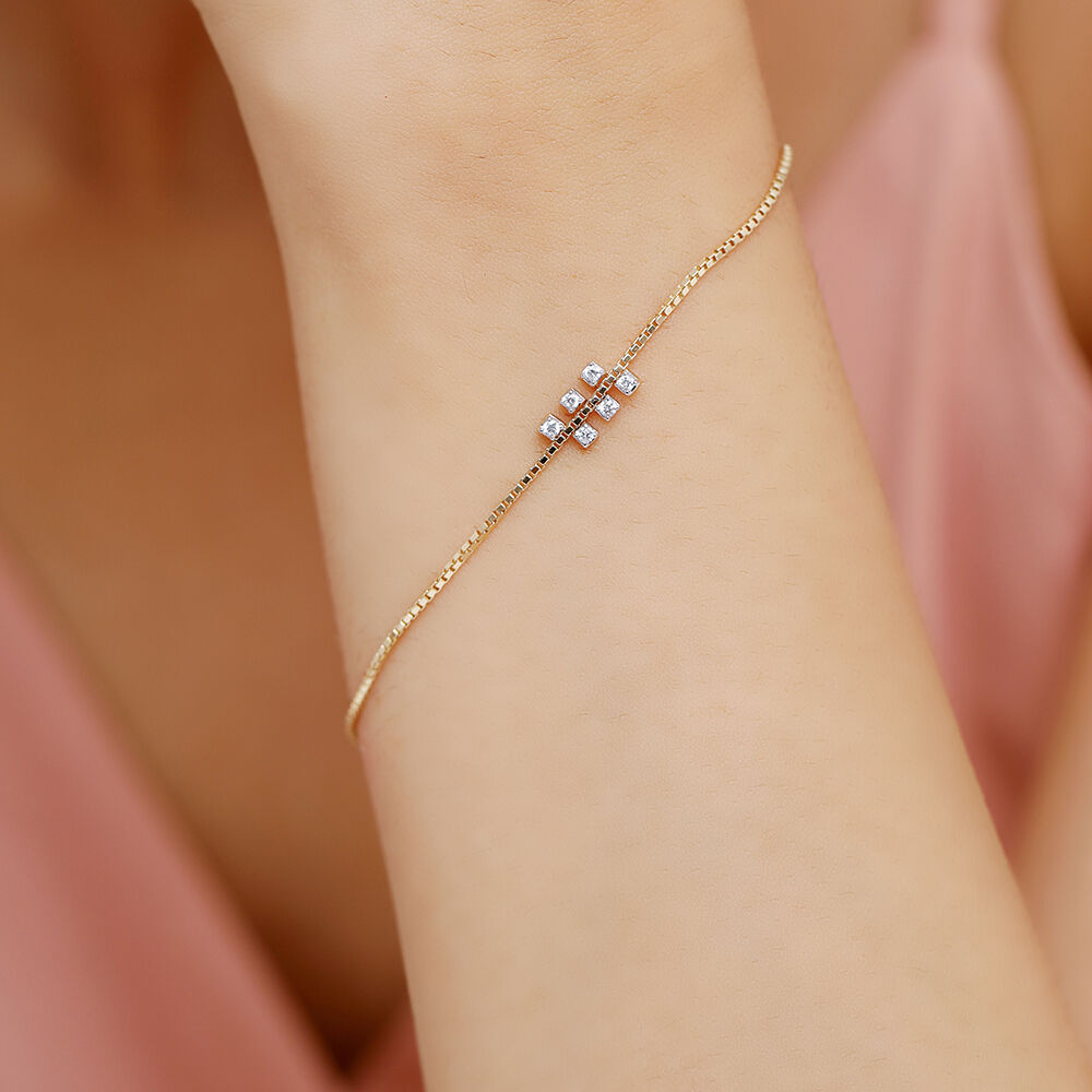 Tanishq diamond bracelet collection with price hotsell
