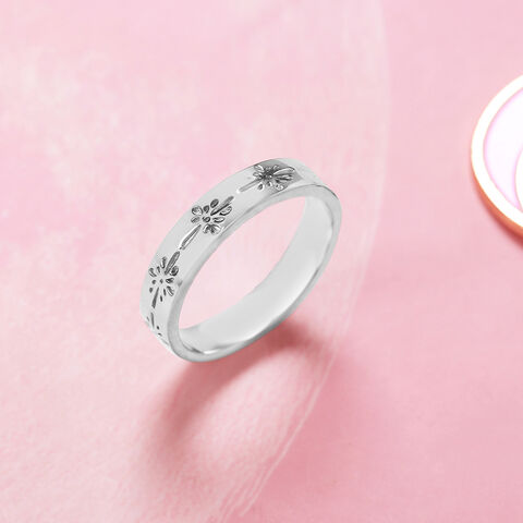 Soft Petal Impressions Silver Finger Ring