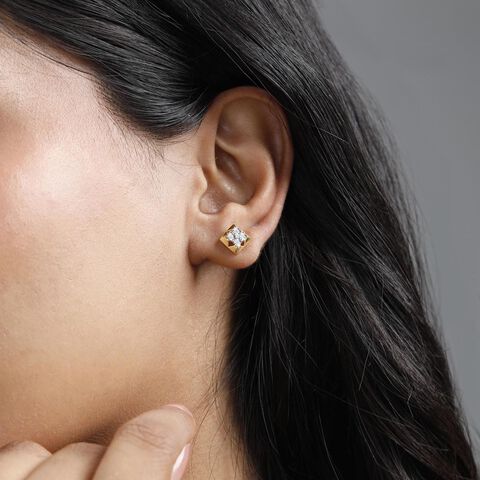 Arch Gleam Diamond Stud Earrings