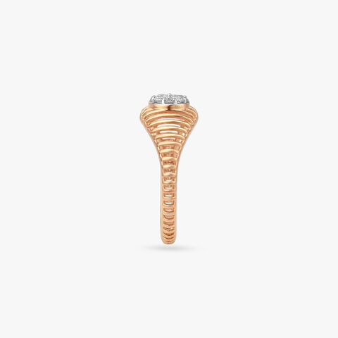 Sleek Radiance Diamond Ring