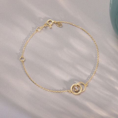 Modern Muse Pearl Bracelet