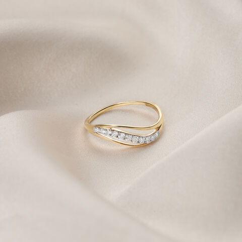 Eternal Elegance 14 Kt Gold & Diamond Ring