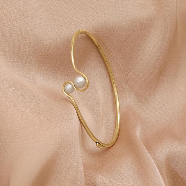 Lustrous Curve Pearl Bangle,,hi-res image number null