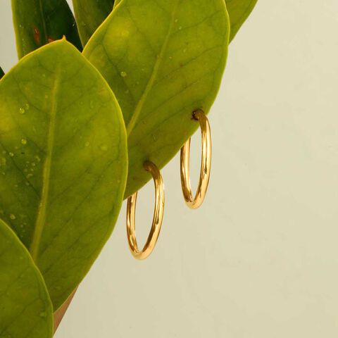 Subtle Flex Gold Hoop Earrings