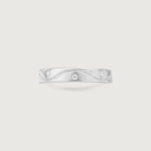 Elegant Curve Silver Ring
