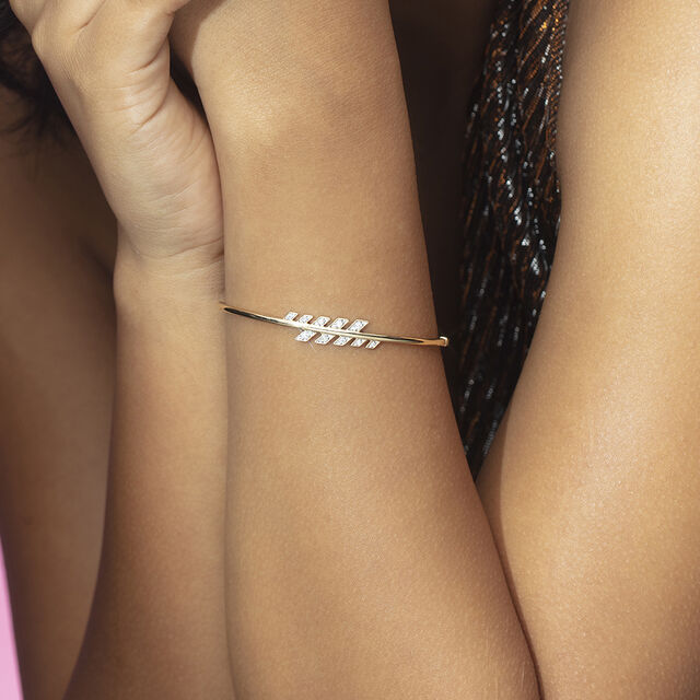 Strobe Rhythm Gold & Diamond Bangle,,hi-res image number null